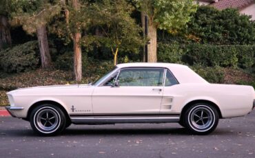 Ford-mustang-1967-white-10