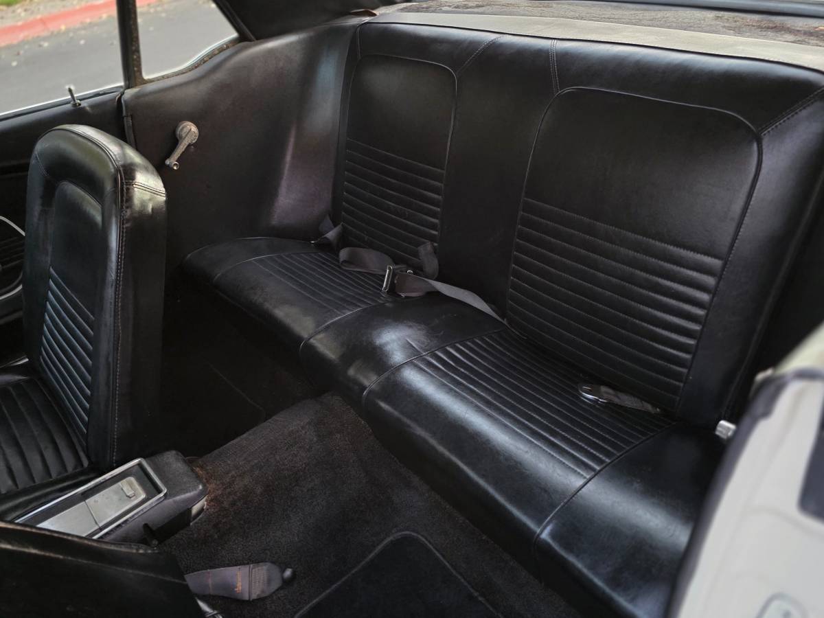 Ford-mustang-1967-white-13