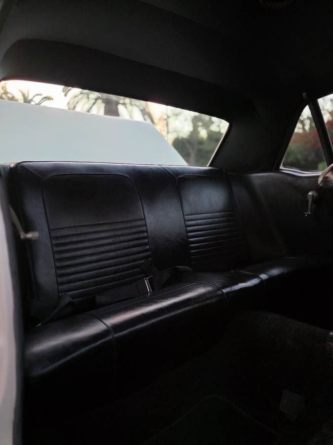 Ford-mustang-1967-white-18