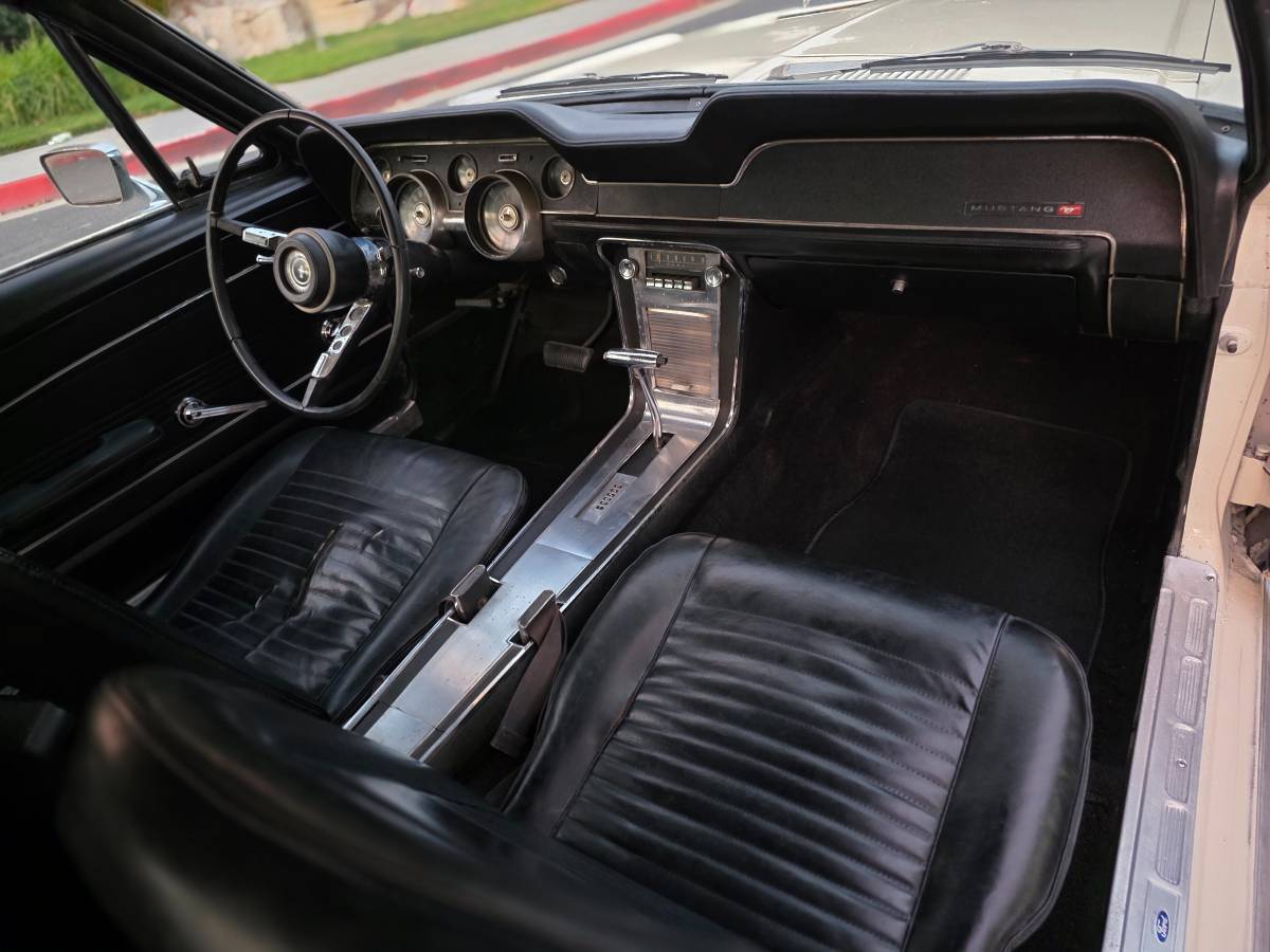 Ford-mustang-1967-white-20