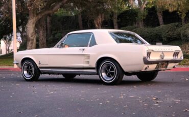 Ford-mustang-1967-white-4