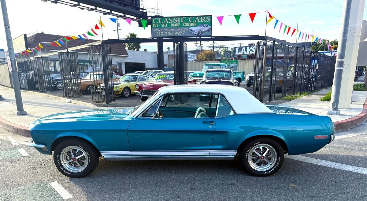 Ford-mustang-1968-blue-20