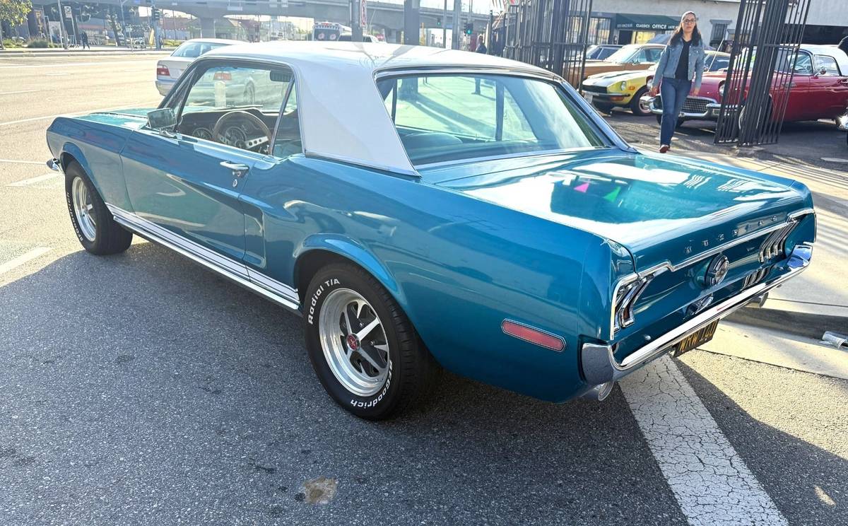 Ford-mustang-1968-blue-4