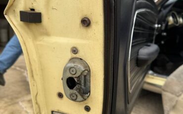 Ford-mustang-1968-yellow-3