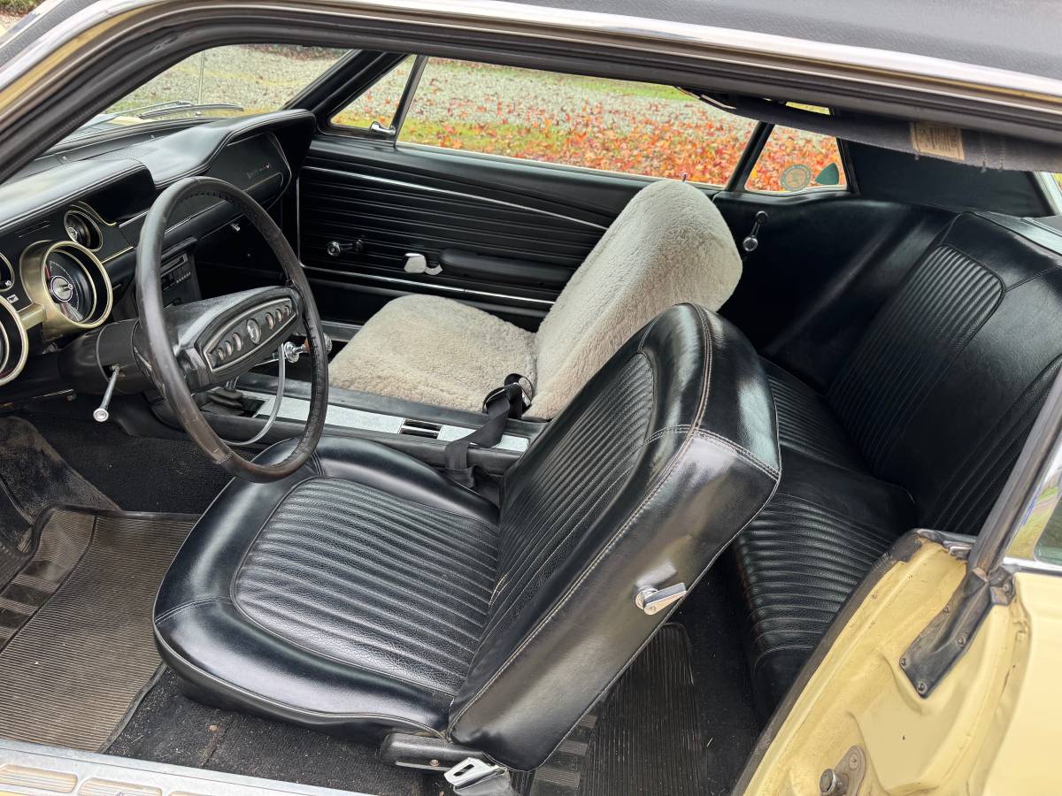 Ford-mustang-1968-yellow-6