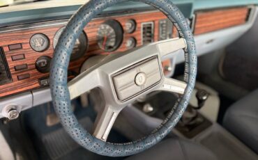 Ford-mustang-1983-white-5