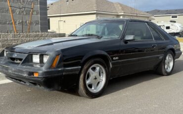 Ford-mustang-1985