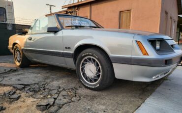 Ford-mustang-1985-grey-8