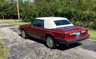 Ford-mustang-1986-red