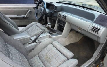 Ford-mustang-1987-12