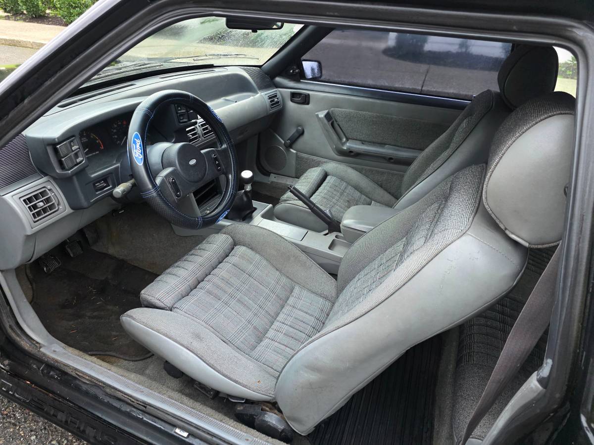 Ford-mustang-1987-18