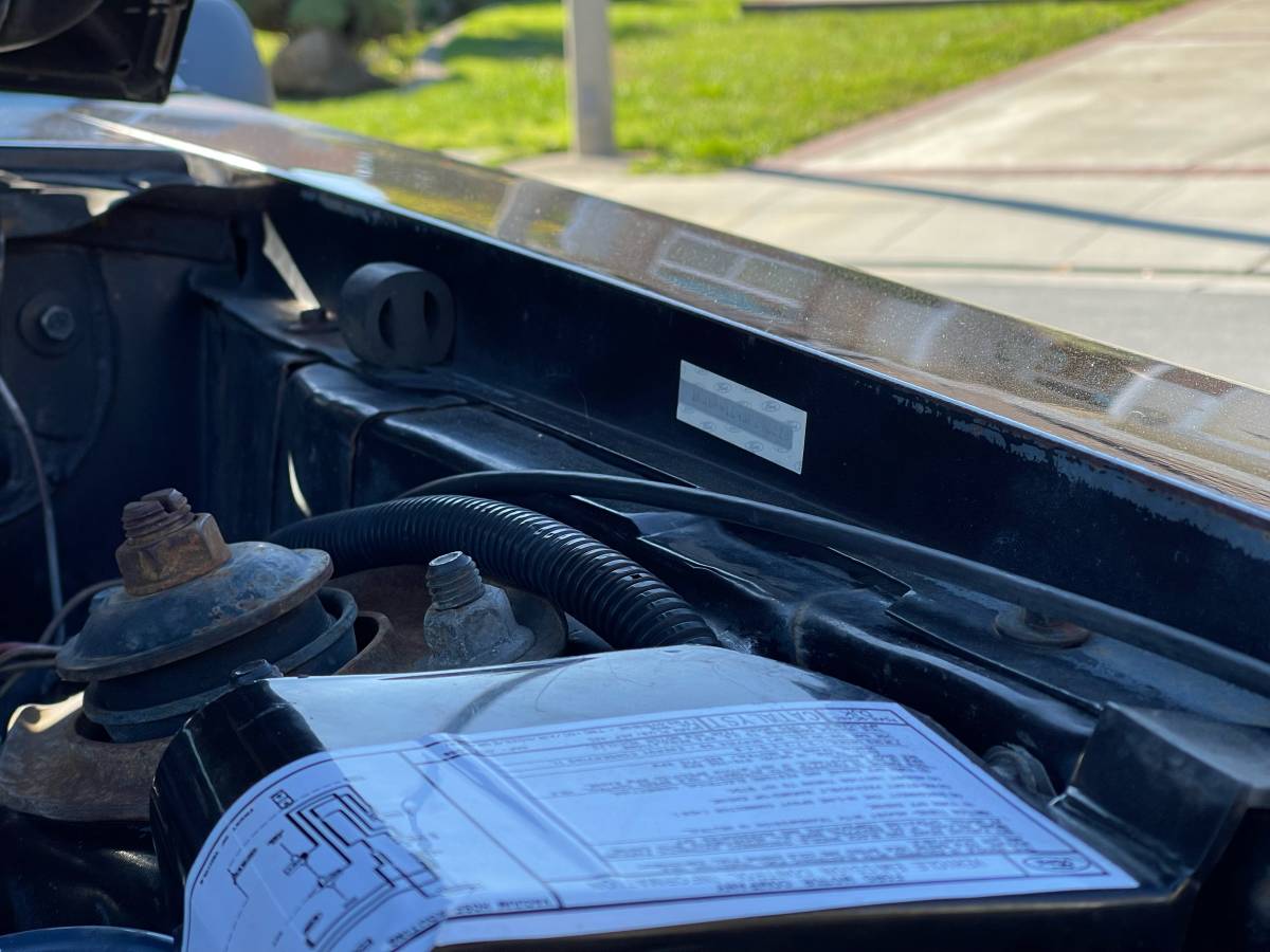 Ford-mustang-1988-18