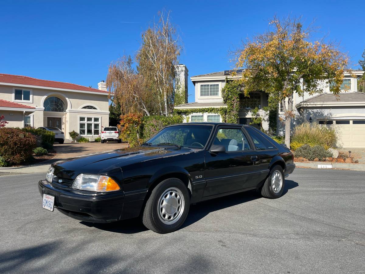 Ford-mustang-1988-5
