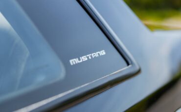 Ford-mustang-1988-black-12