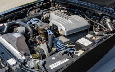 Ford-mustang-1988-black-2