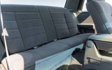 Ford-mustang-1988-black-20