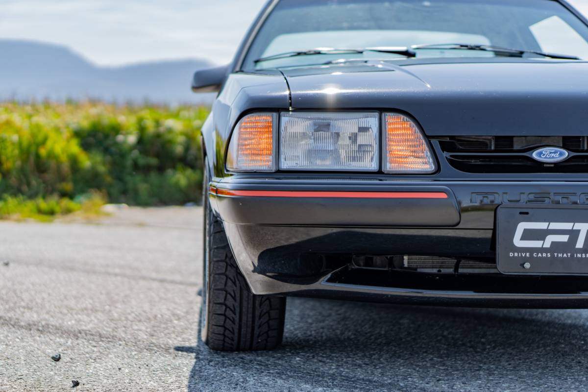 Ford-mustang-1988-black-8