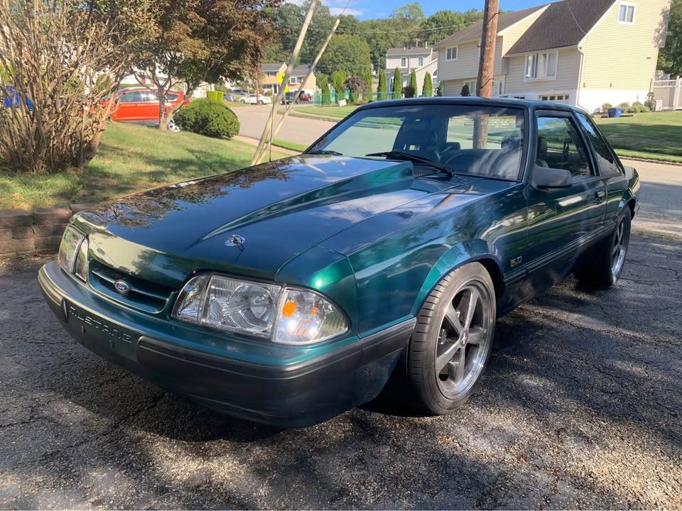 Ford-mustang-1991-green