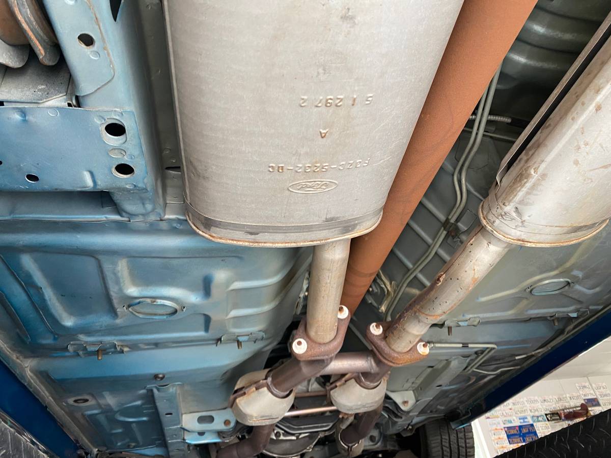 Ford-mustang-1993-blue-10