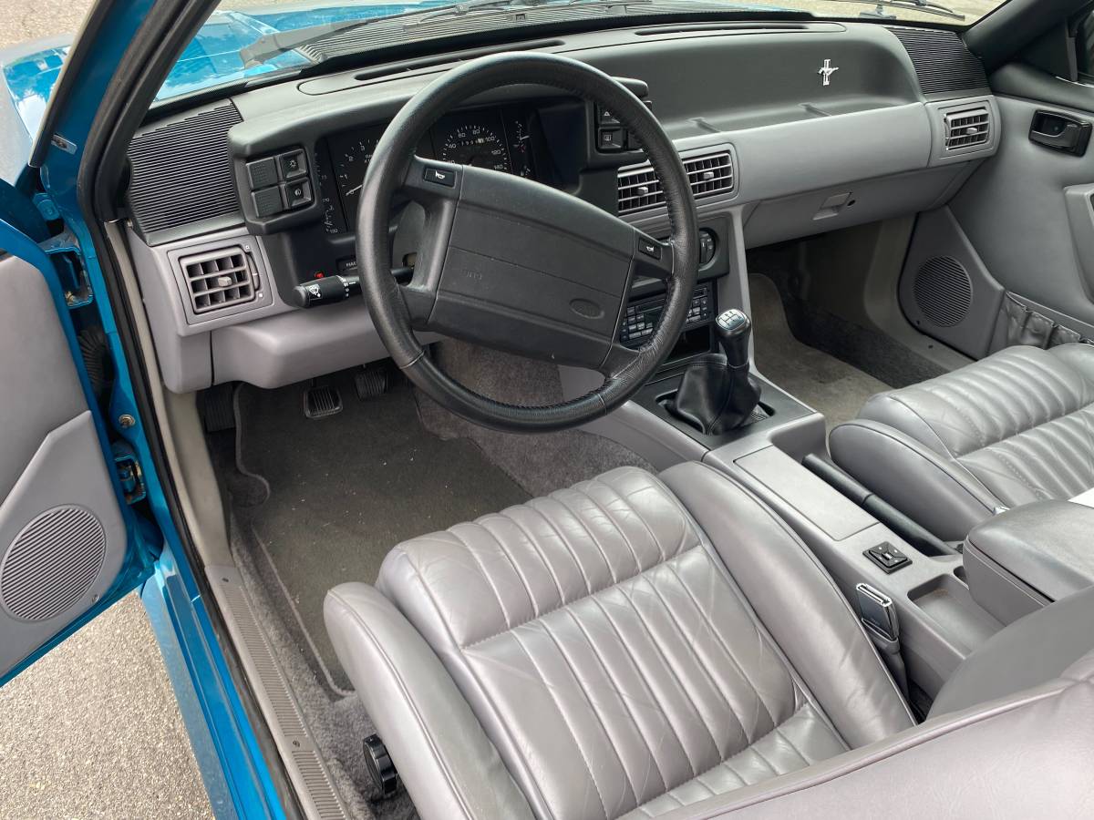 Ford-mustang-1993-blue-11