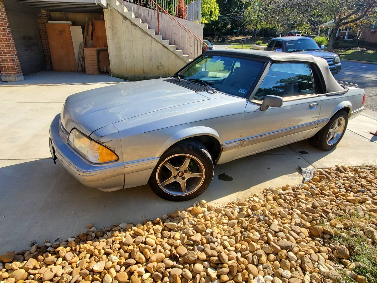 Ford-mustang-1993-grey-1