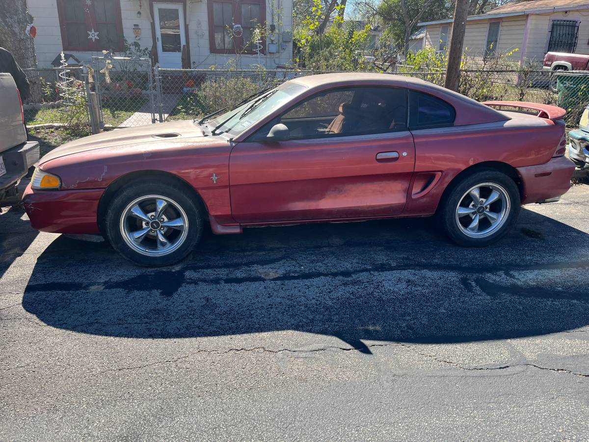 Ford-mustang-1995-red