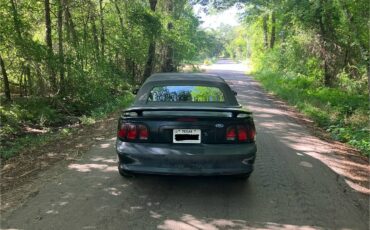 Ford-mustang-base-1996-black-2