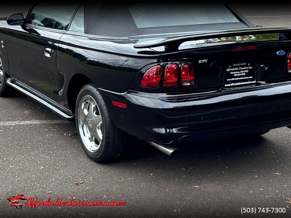 Ford-mustang-cobra-1996-1