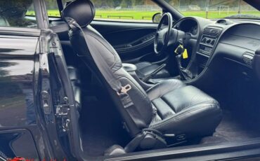Ford-mustang-cobra-1996-22