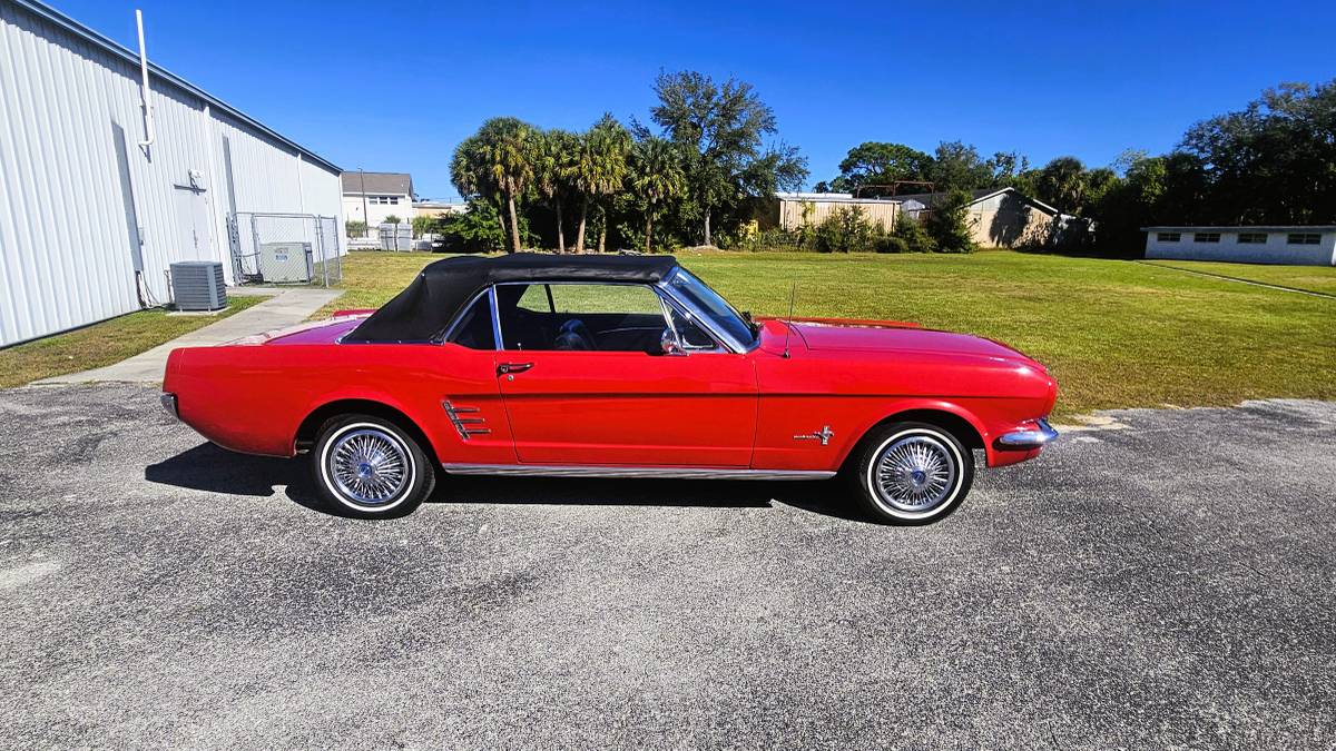 Ford-mustang-convertible-1966-red-8