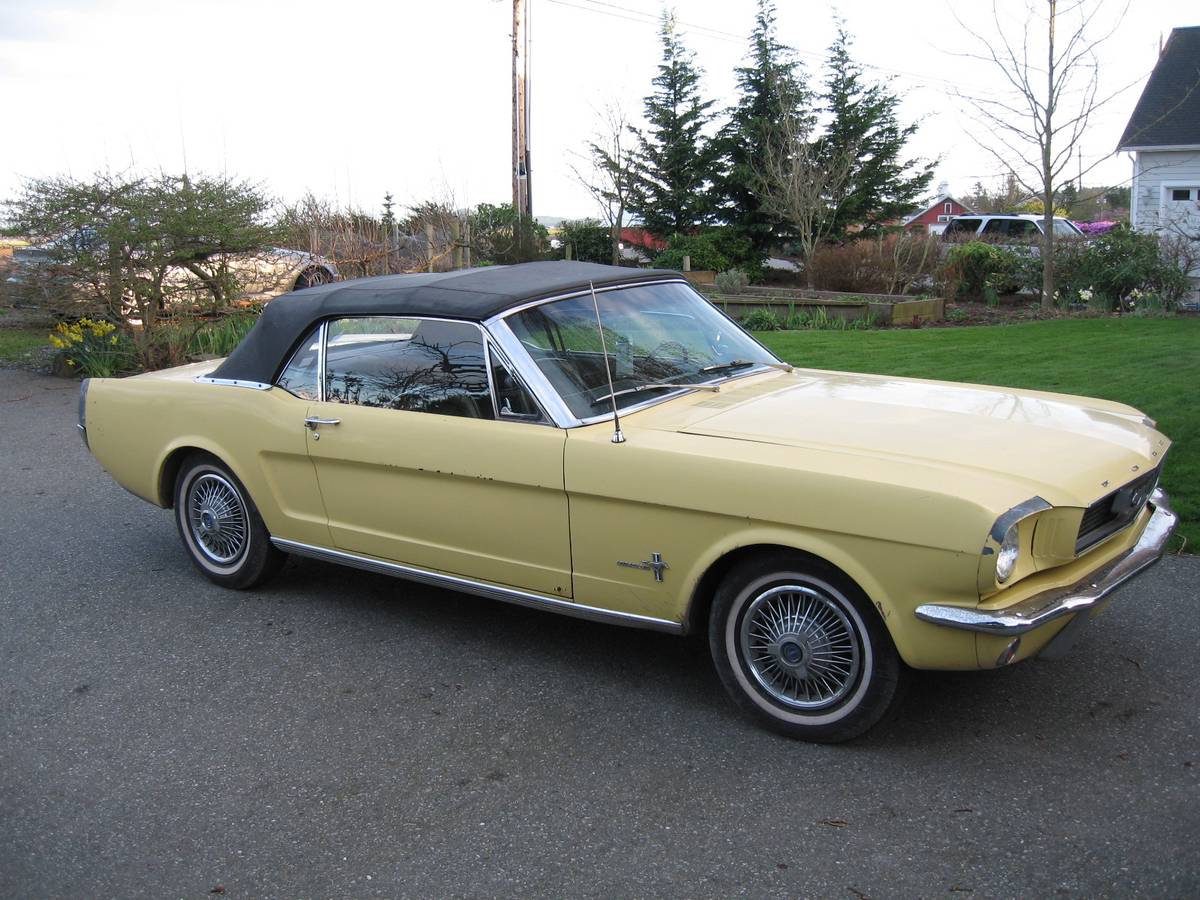 Ford-mustang-convertible-1966-yellow-3