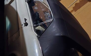 Ford-mustang-convertible-1967-white-2