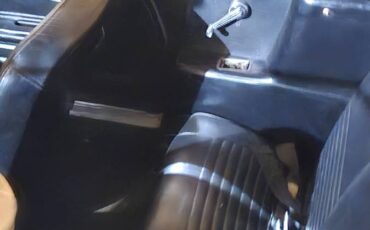 Ford-mustang-convertible-1967-white-4