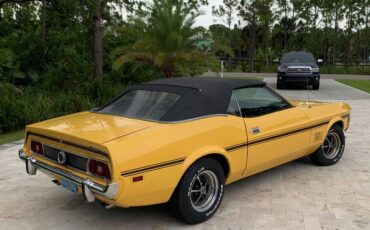 Ford-mustang-convertible-1973-yellow-5
