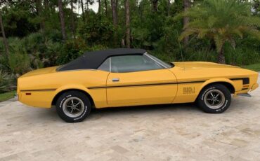 Ford-mustang-convertible-1973-yellow-8