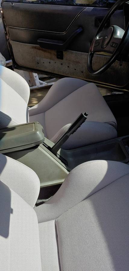 Ford-mustang-convertible-1985-black-14