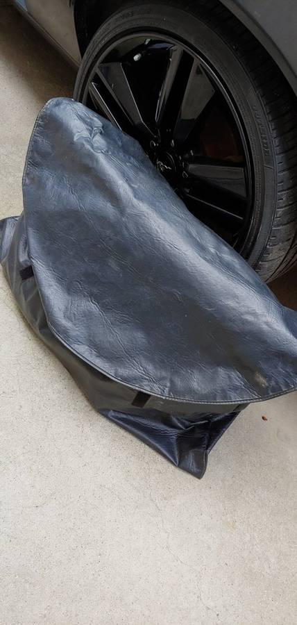 Ford-mustang-convertible-1985-black-17