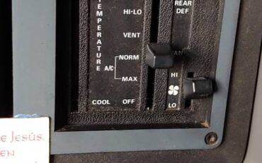 Ford-mustang-convertible-1985-black-18