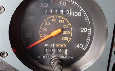 Ford-mustang-convertible-1985-black-19