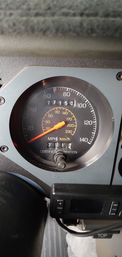 Ford-mustang-convertible-1985-black-19