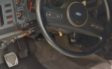 Ford-mustang-convertible-1985-black-4