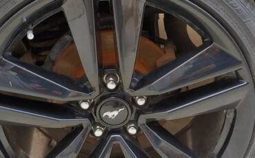 Ford-mustang-convertible-1985-black-7