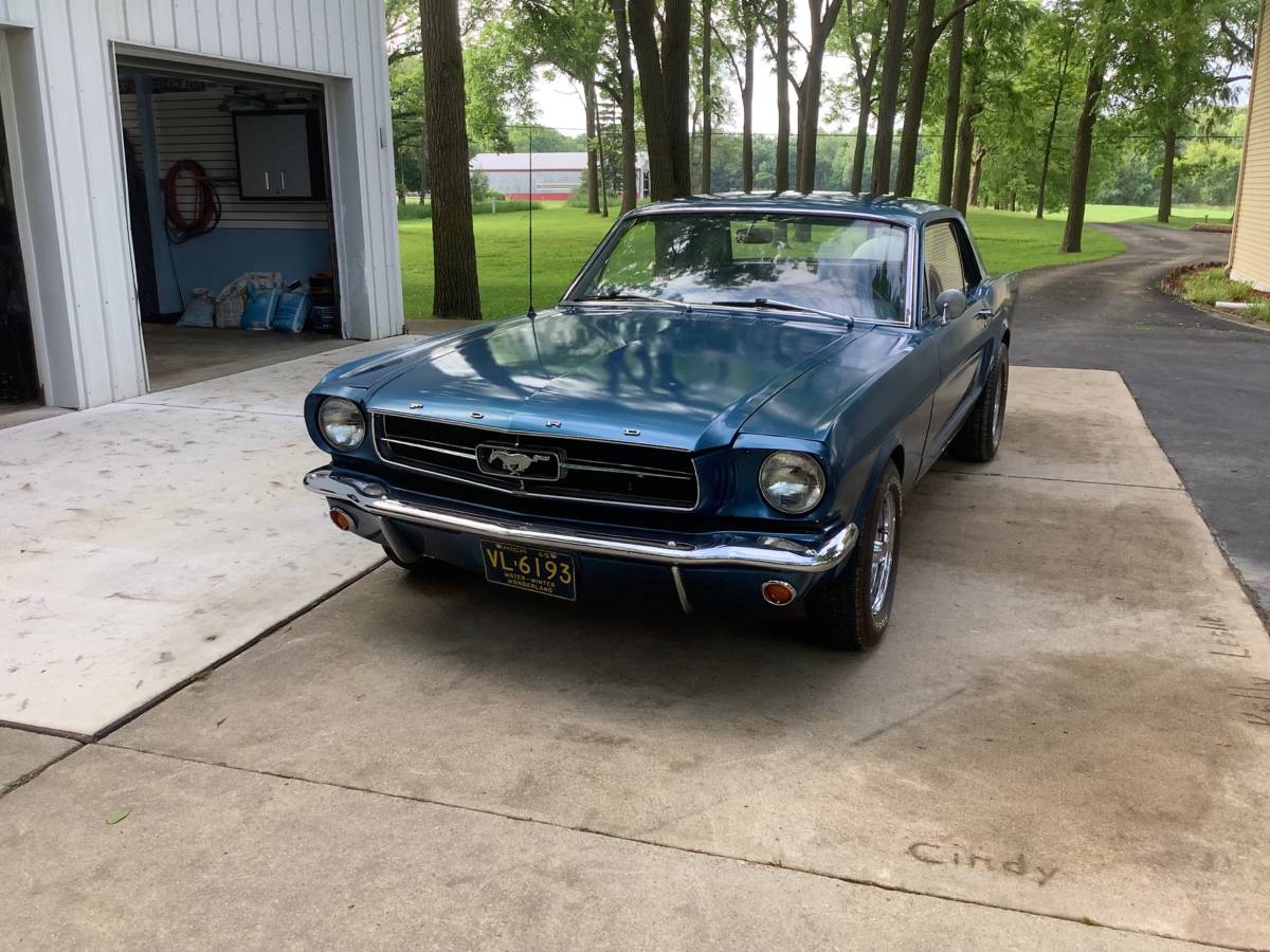 Ford-mustang-coupe-1964-blue-15