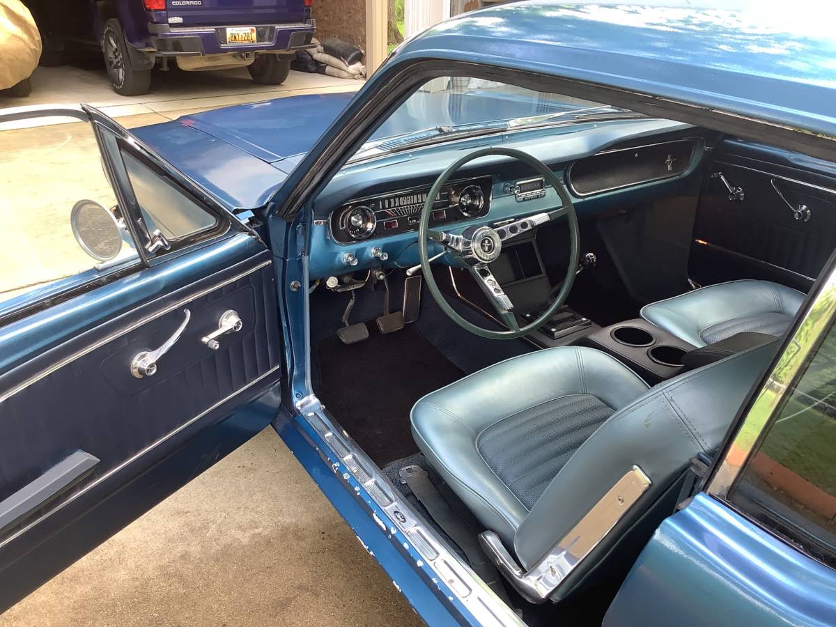 Ford-mustang-coupe-1964-blue-9