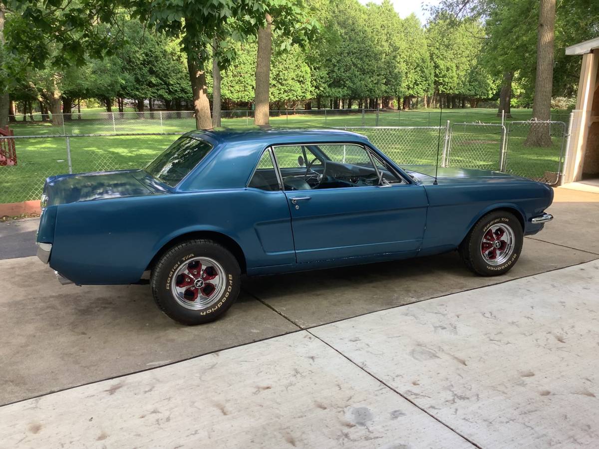 Ford-mustang-coupe-1964-blue