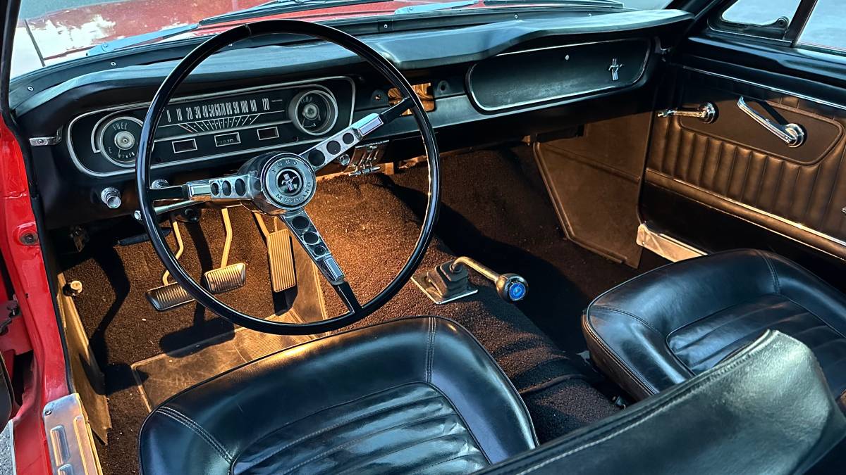 Ford-mustang-coupe-1965-red-2