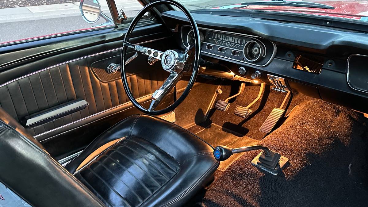 Ford-mustang-coupe-1965-red-3