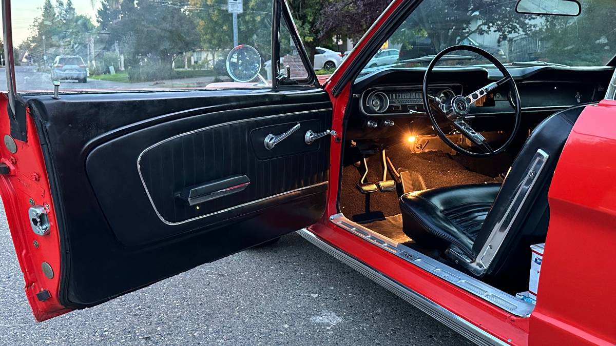 Ford-mustang-coupe-1965-red-5