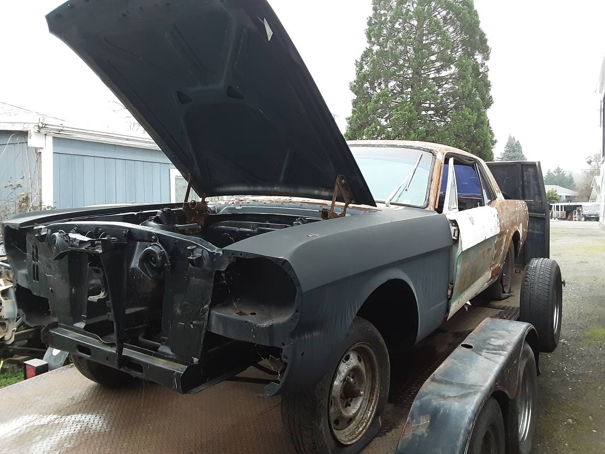 Ford-mustang-diesel-1965-white-1