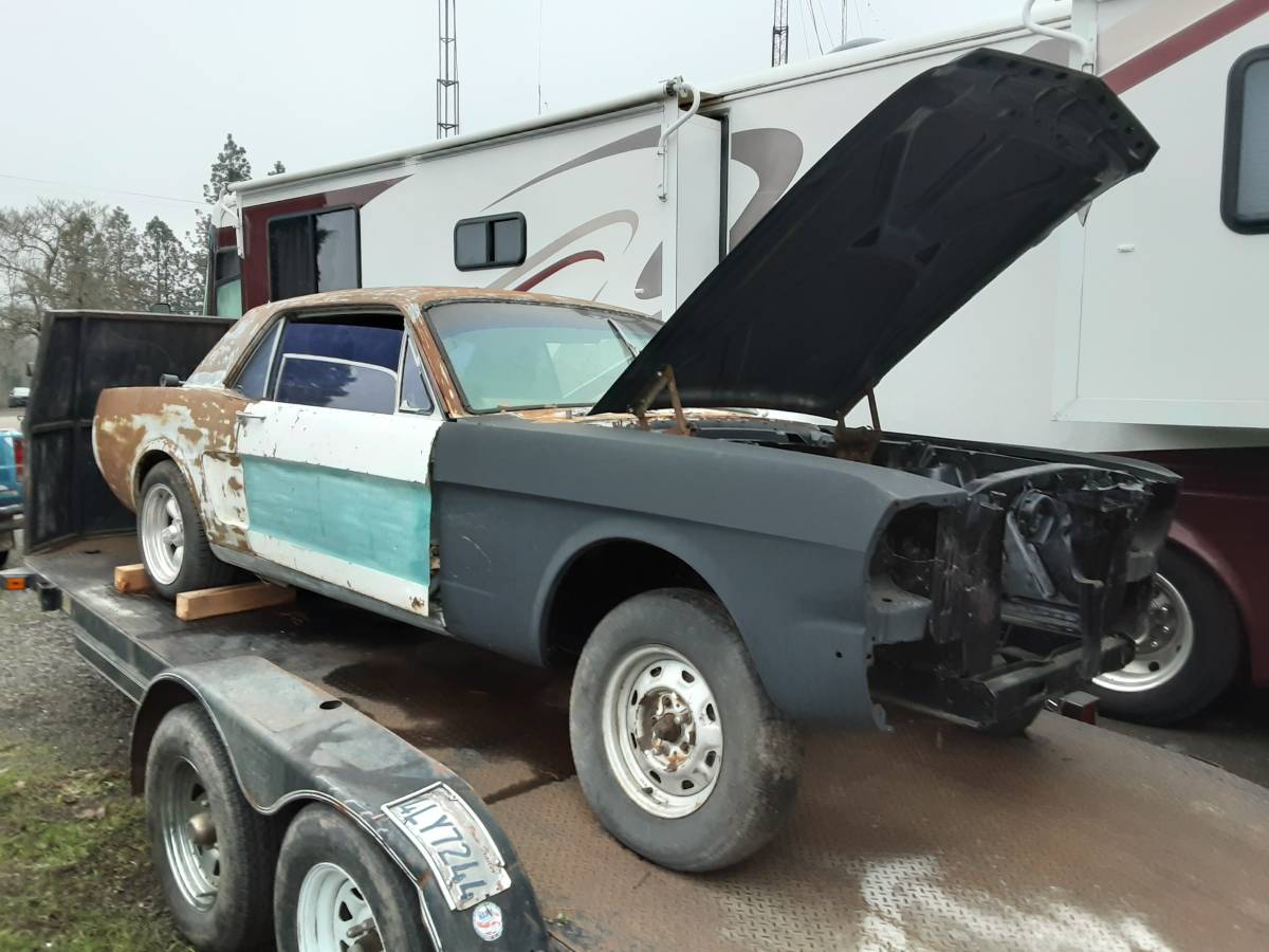 Ford-mustang-diesel-1965-white-4